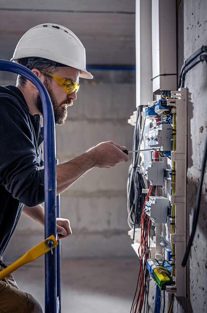 ÉLECTRICITÉ TERTIARE - etsm-electricite-charente.fr